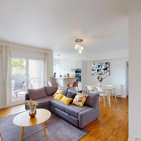 Apartament Live Like A Local Stylish 2Br With Balcony & Parking Saint-Denis  Zewnętrze zdjęcie