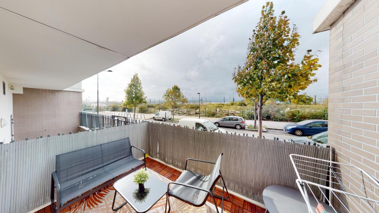 Apartament Live Like A Local Stylish 2Br With Balcony & Parking Saint-Denis  Zewnętrze zdjęcie