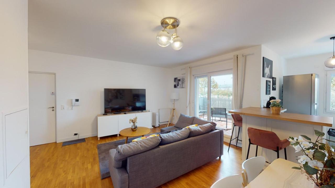 Apartament Live Like A Local Stylish 2Br With Balcony & Parking Saint-Denis  Zewnętrze zdjęcie