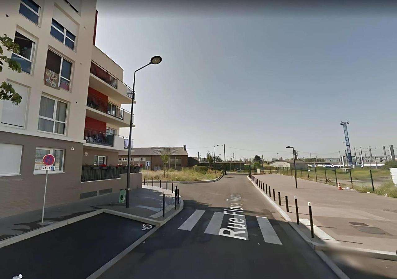 Apartament Live Like A Local Stylish 2Br With Balcony & Parking Saint-Denis  Zewnętrze zdjęcie